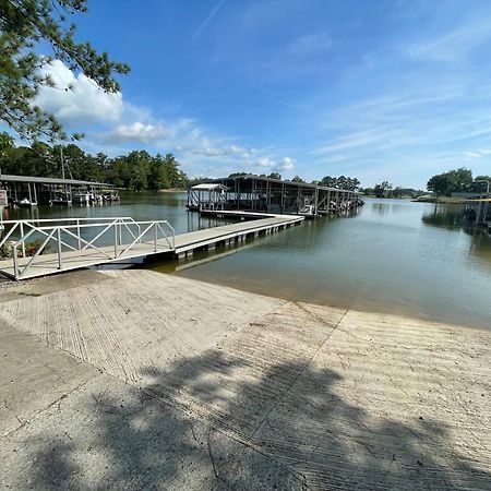 Bay Springs Country Inn & Marina Centre ภายนอก รูปภาพ